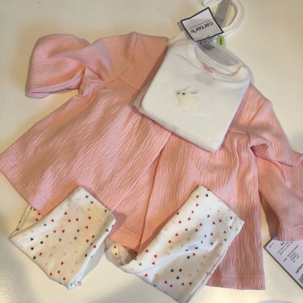 Carters Bunny Set NWT